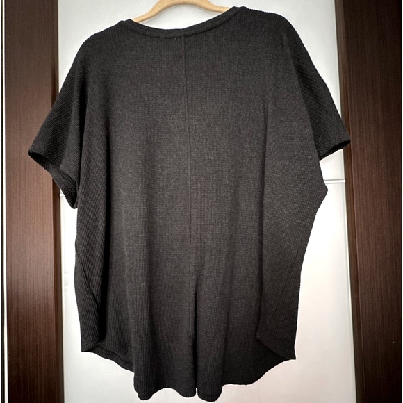 Azure Skies t-shirt size medium - Picture 2 of 2